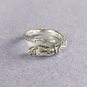 🐍 Single Snake Wrapped Gothic Biker Ring – Size 7 (Unisex)